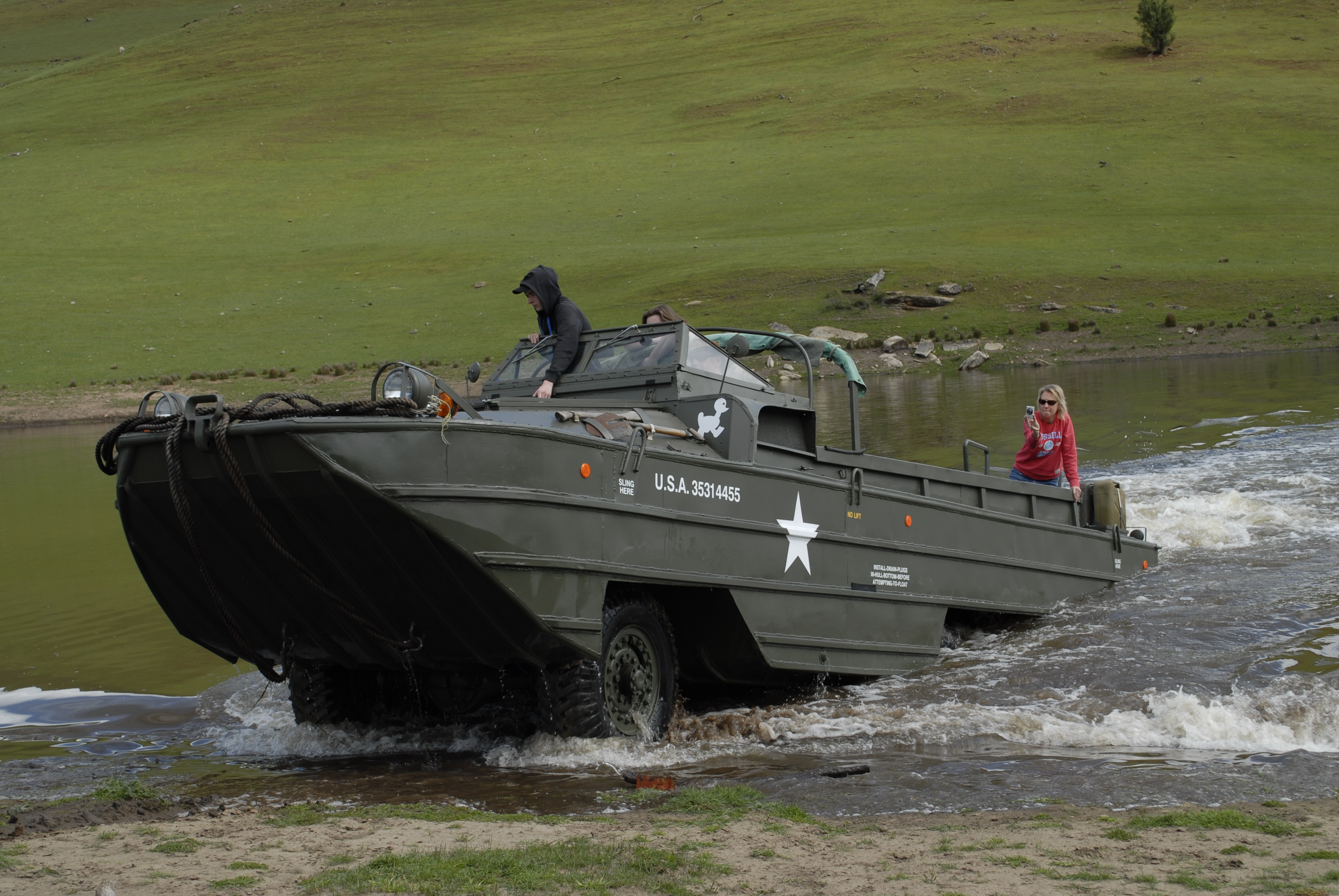 1944 gmc dukw army duck ww2 amphibious truck - jcw5010113